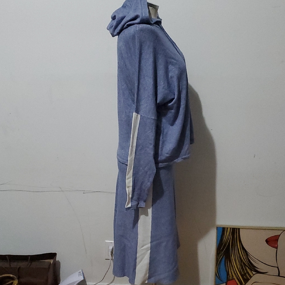 Yal Blue Hooded Top